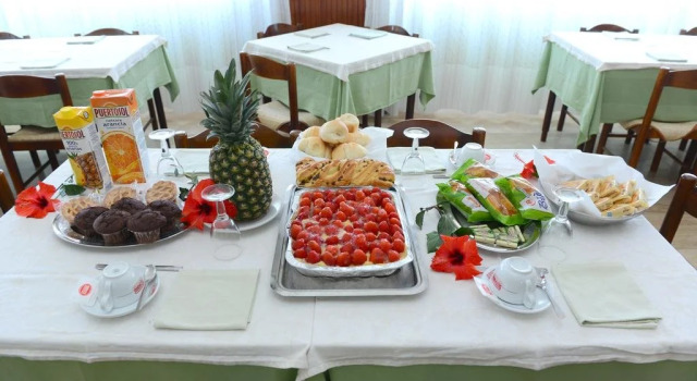 Hotel Stella Del Mare, Забронировать Отель Отели Ольястра с парковкой, Парковка