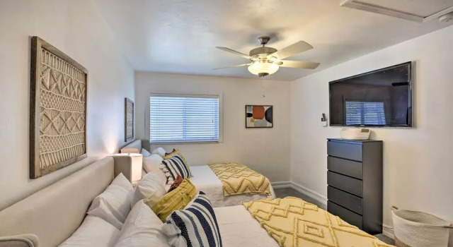 Коттедж Luxe Waterfront Home w/ Pool & Dock in Cape Coral