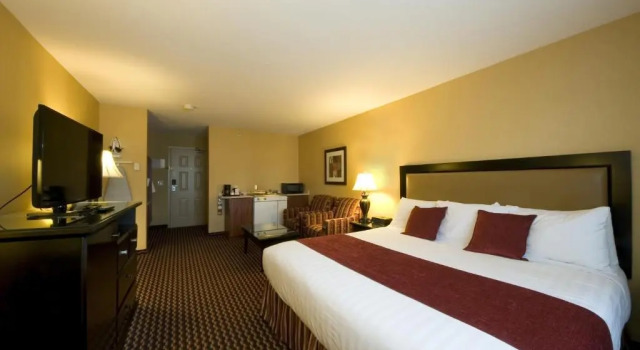 Двухместный номер Business Ramada by Wyndham Surrey/Langley
