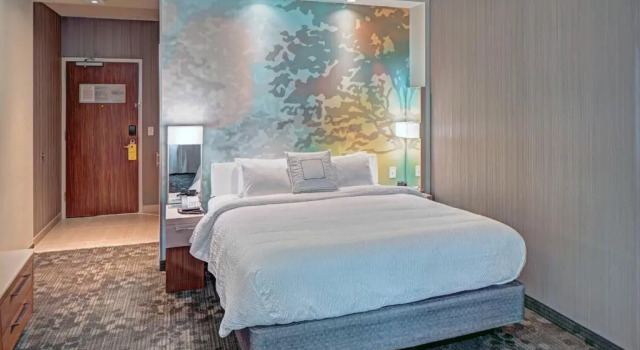 Standard Zimmer Courtyard by Marriott Appleton Riverfront