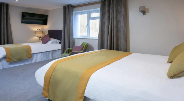 Трёхместный семейный номер Standard Best Western Compass Inn
