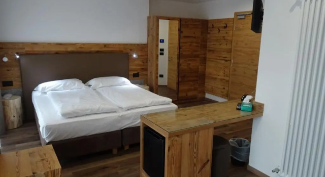 Active Alm Hotel