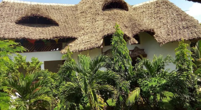 Вилла с 3 комнатами с видом на сад African Huts Villas