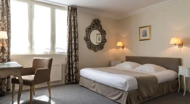 Двухместный номер Deluxe LUnivers Arras by Elema Hotels ex Hôtel de lUnivers Arras