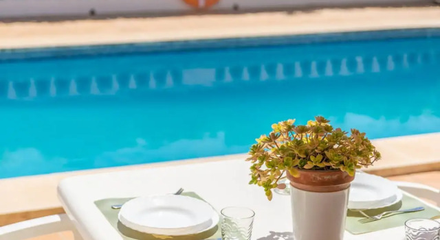 Villa Victoria in Cala en Porter, Reservar Vila Alaior Minorca