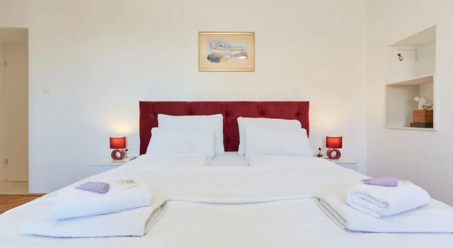 Коттедж с 3 комнатами с видом на море Holiday Home Festina Lente