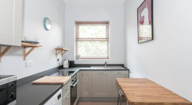 Rentalshosted Chorlton, Забронировать Отель Манчестер Большой Манчестер