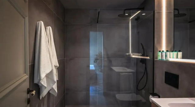 Коттедж Lovely 6 BR Flat in L Eixample