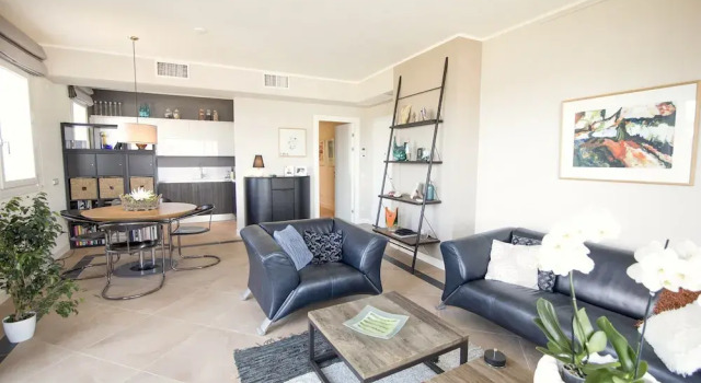 Apartment With Terrace for 4 People, Забронировать Апартаменты/квартира Ольбия Изумрудный берег, рядом с Isola Bianca Harbour