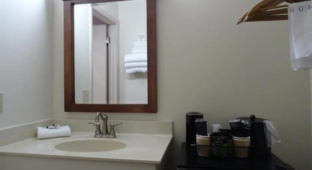 Четырёхместный номер Standard Bird-in-Hand Family Inn