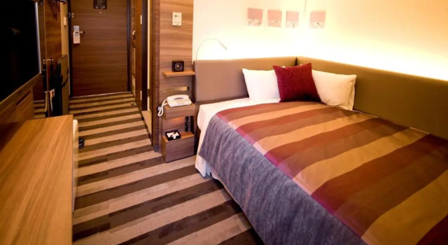 Semi-Double номер Standard Tokyo Green Palace