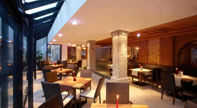 Hotel Schwarzer Adler, Rezervovat Hotel Hotely v Tyrolsko se snídaní, Snídaně