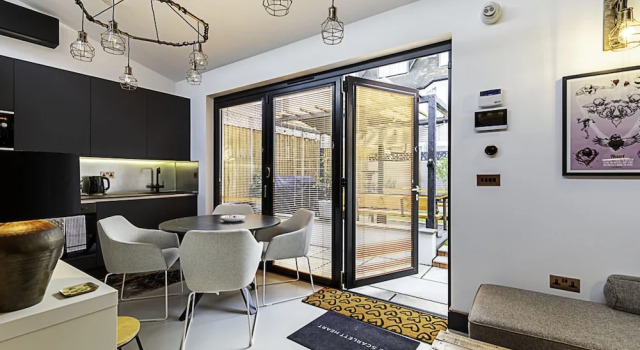 Scarlett Heart Studios in Golders Green, Забронировать Отель Отели Англии 3 звезды, 3*
