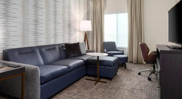 Четырёхместный люкс c 1 комнатой Residence Inn by Marriott East Peoria