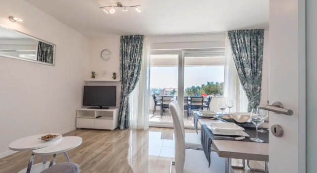 Апартаменты Apartments with pool Villa Zora
