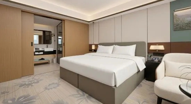 Люкс с видом на реку Grand Madison Hotel Wanzhou Wanda Plaza Chongqing