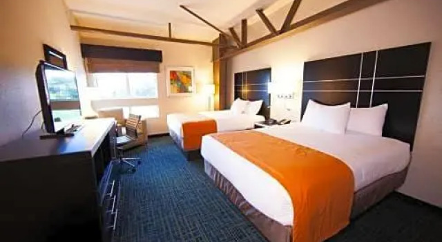 Номер Standard Warehouse Hotel