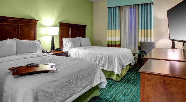 Шестиместный номер Standard Hampton Inn and Suites Coconut Creek