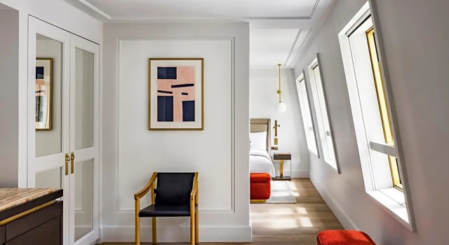 Двухместный люкс с балконом Kimpton - St Honoré Paris by IHG