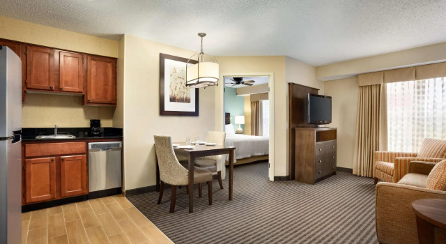 Двухместный люкс c 1 комнатой Homewood Suites by Hilton Houston-Willowbrook Mall