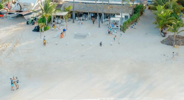 Gorgeous Playa Turquesa Pool Views Beach Apartment, Prenota Appartamento Hotel a Punta Cana con piscina, Piscina
