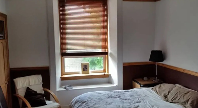 Spacious 2 Bedroom Victorian Apartment Near Leith, Prenota Appartamento Hotel a Midlothian con parcheggio, Parcheggio