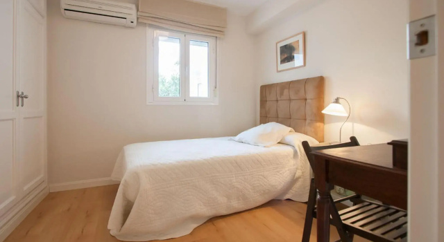 Medina Apartment and Parking Old Town 3 pax, Забронировать Апартаменты/квартира Старый город Севилья, рядом с La Torre de Don Fadrique