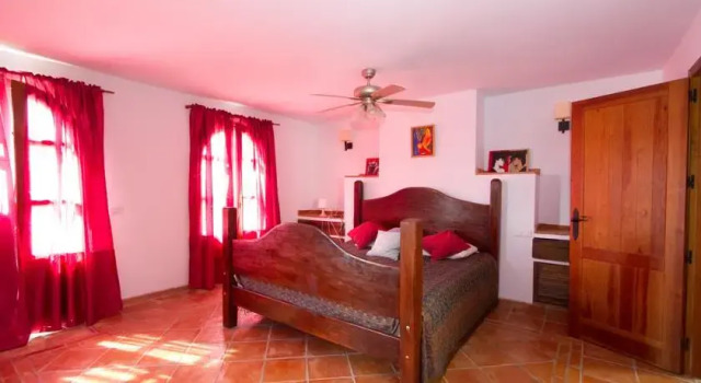 Finca Al Limon, Varaa Mini-hotelli Cartama Malaga Province
