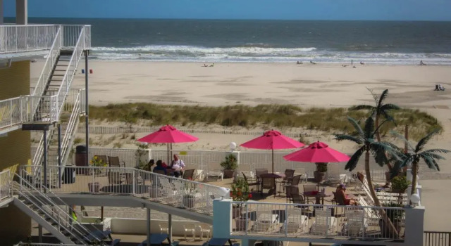 Люкс Paradise Oceanfront Resort of Wildwood Crest