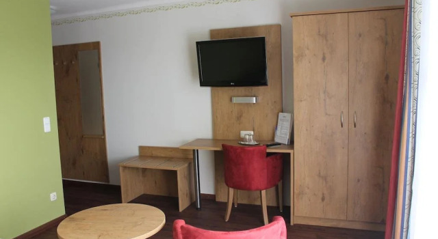 Ferienhotel Herzog, Réserver Hôtel Neumarkt am Wallersee Wallersee