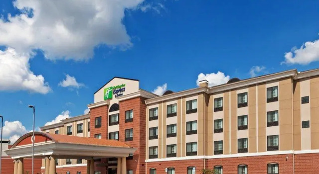 Номер Superior Holiday Inn Express & Suites Glenpool by IHG