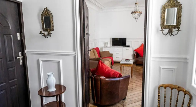 Paris Historic Marais Montorgueil, Забронировать Отель Париж Иль-де-Франс, рядом с Станция метро Rambuteau