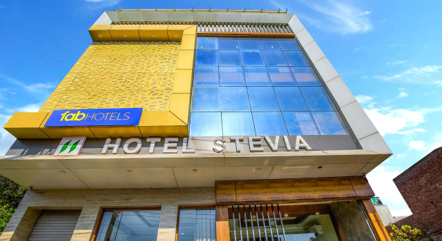 Fabhotel Stevia, Забронировать Отель Зиракпур штат Харьяна