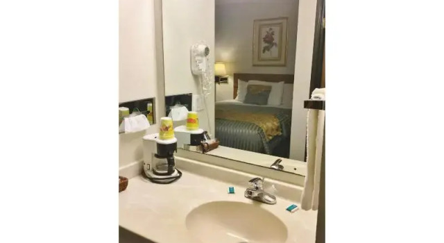 Номер Classic Capital O Amerihost Inn and Suites Fulton Hwy 54 MO
