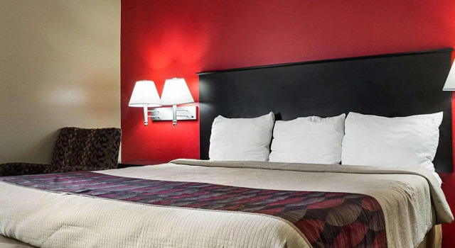 Двухместный номер Standard Econo Lodge Jamestown South
