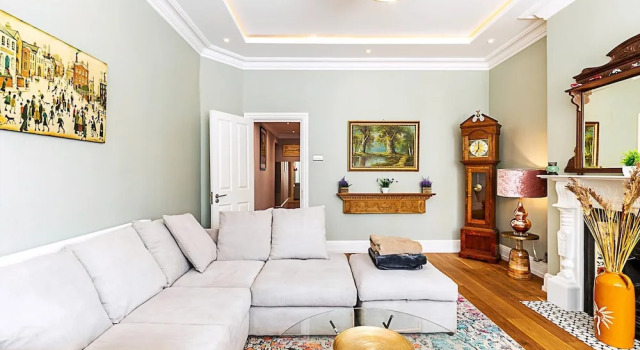 Chic Garden Flat in Leafy Ealing, Varaa Huoneisto Asunnot kohteessa Merseyside, Huoneisto