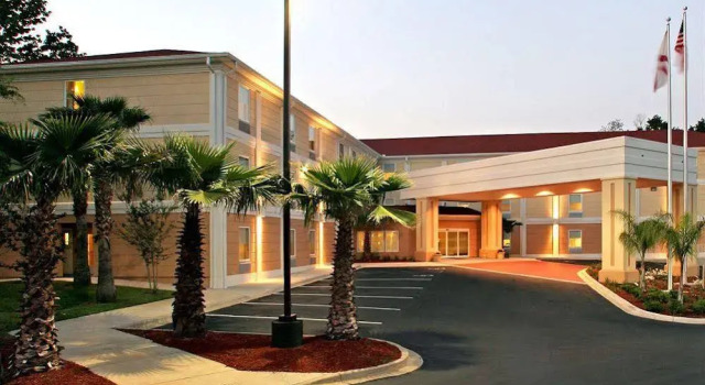 Capital Circle Inn and Suites, Buchen Sie Hotel Tallahassee Panhandle Florida