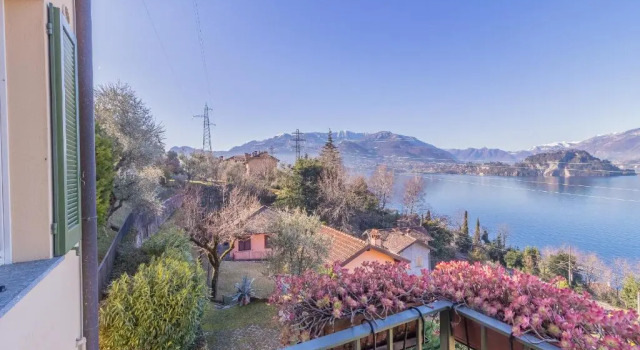 Апартаменты с видом на озеро Il Tramonto Sul Lago Varenna
