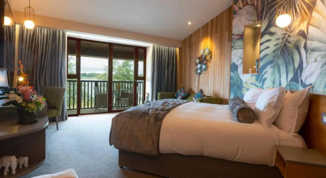 Люкс Wineport Lodge