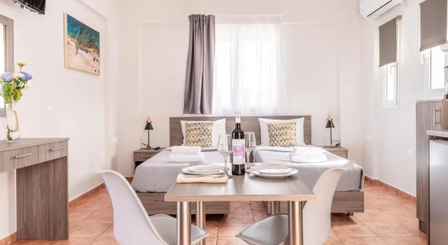 7 Rooms, Забронировать Отель Ерани Центральный Крит