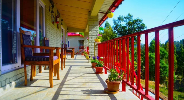 Majkhali woods, Ranikhet, by Himalayan Eco Lodges, Rezervovat Hotel Ranikhet Uttarakhand