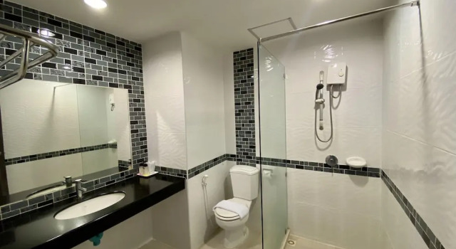 Трёхместный номер Superior с балконом Embryo Hotel