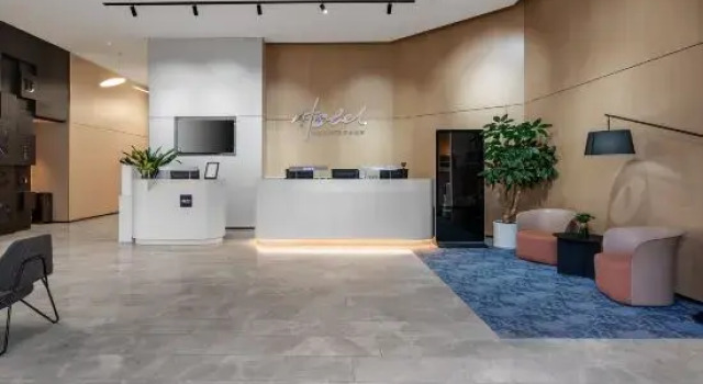 Country Inn & Suites By Radisson (Kunming High-tech Xicheng Times), Rezerwuj Hotel Hotele w Kunming z parkingiem, Parking