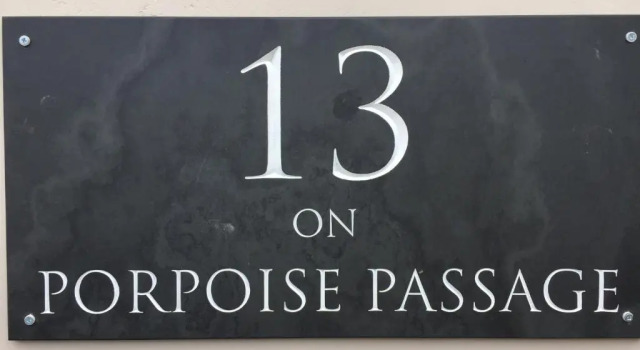Коттедж Porpoise Lodge
