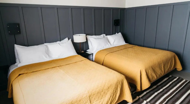 Люкс с 3 комнатами The Coachman Hotel