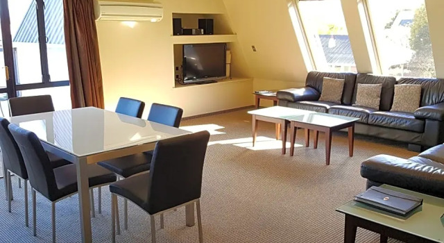 Четырёхместный номер Standard Пентхаус с 2 комнатами Carnmore Chateau Marlborough