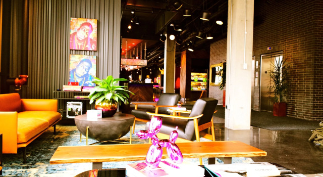 MOXY Minneapolis Uptown