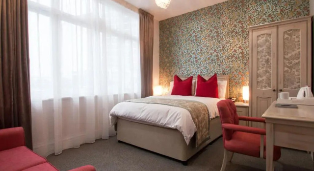 Трёхместный номер Standard W12 Rooms