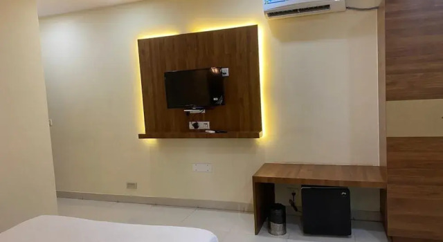 Двухместный люкс Ishwerya Suites