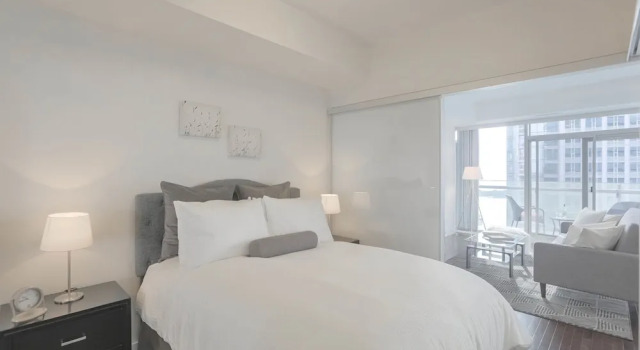 Номер Standard Noel Suites - York and Simcoe